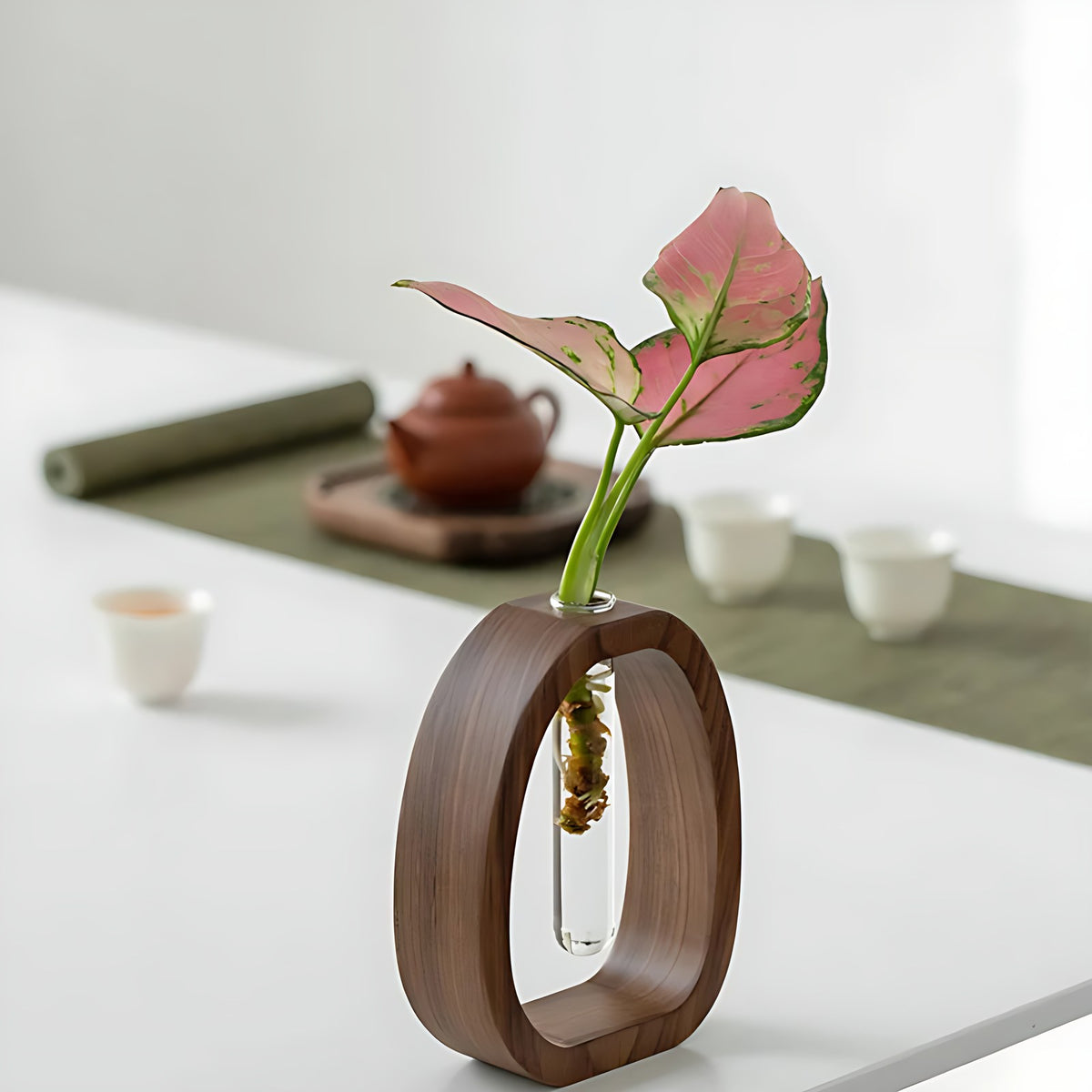 Bryn Bud Vase
