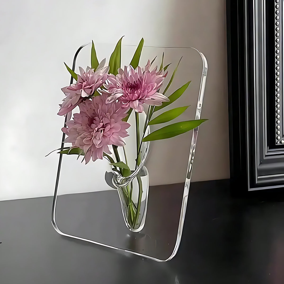 Aire Vase