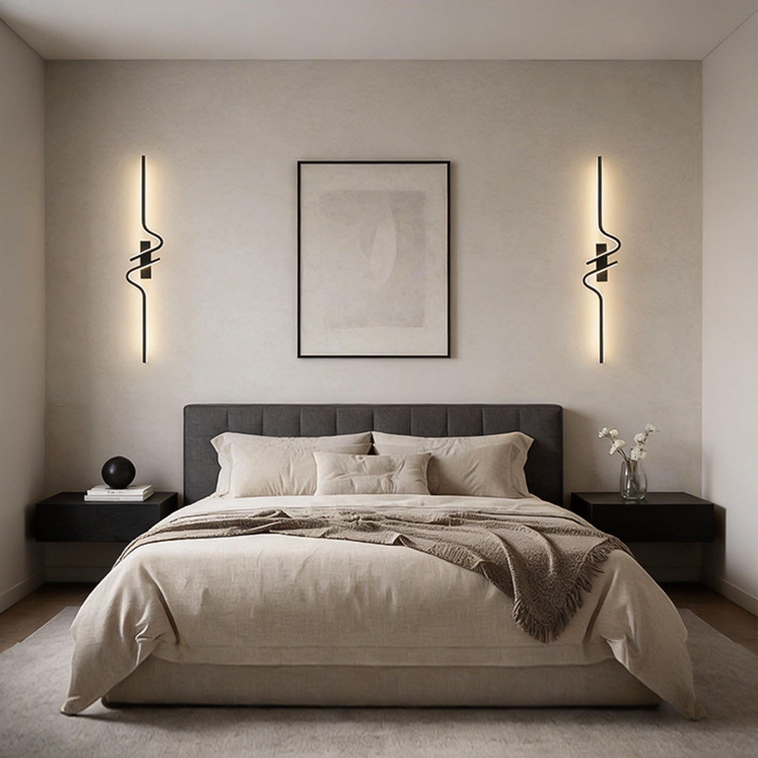 Wave Curve Wall Sconce, Black Aluminum Linear Light